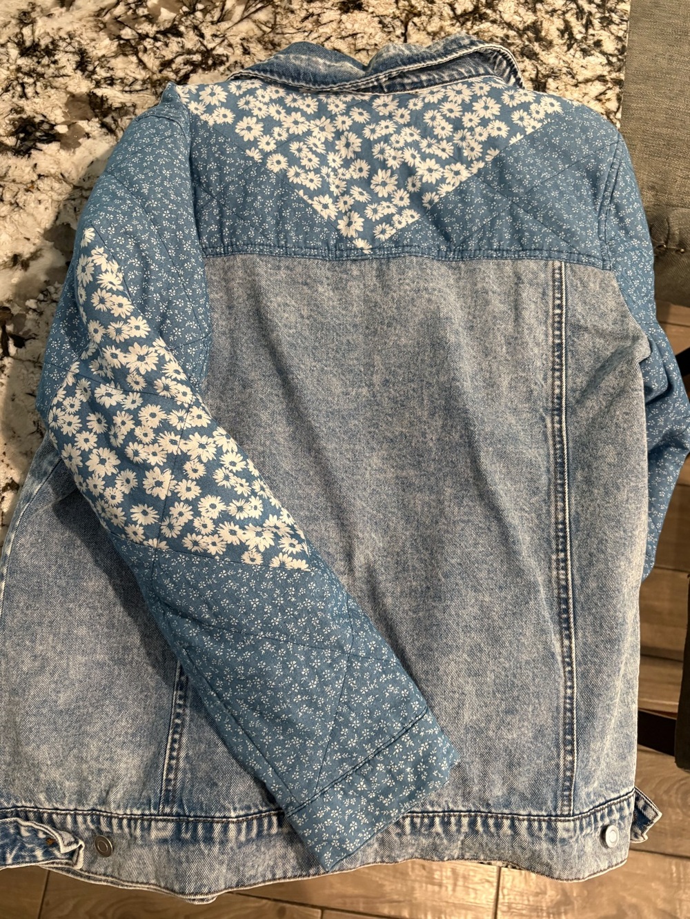 Avec Les Filles Light Blue Quilted Floral Denim Jacket - Picture 3 of 4